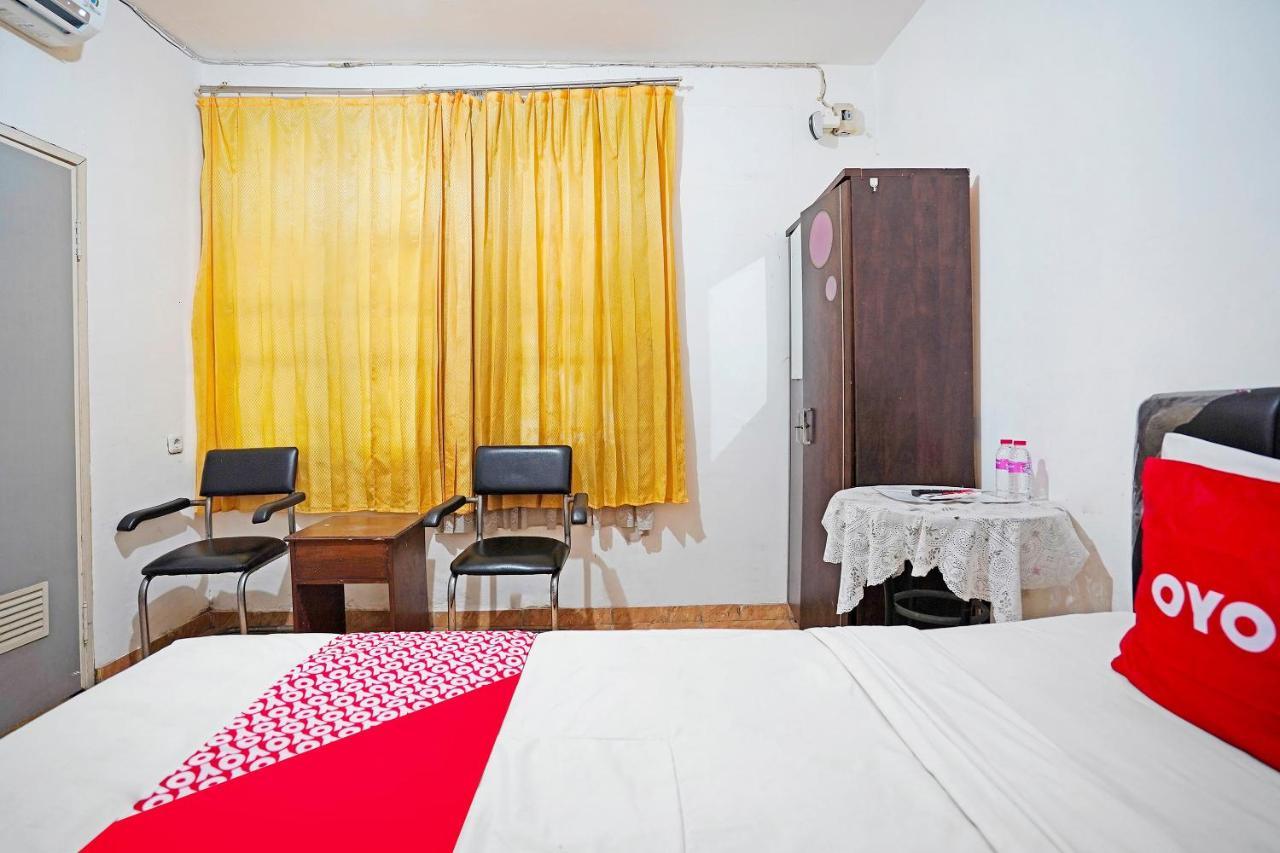 Oyo 91390 Kost Grand Royal Elite 호텔 수라바야 외부 사진